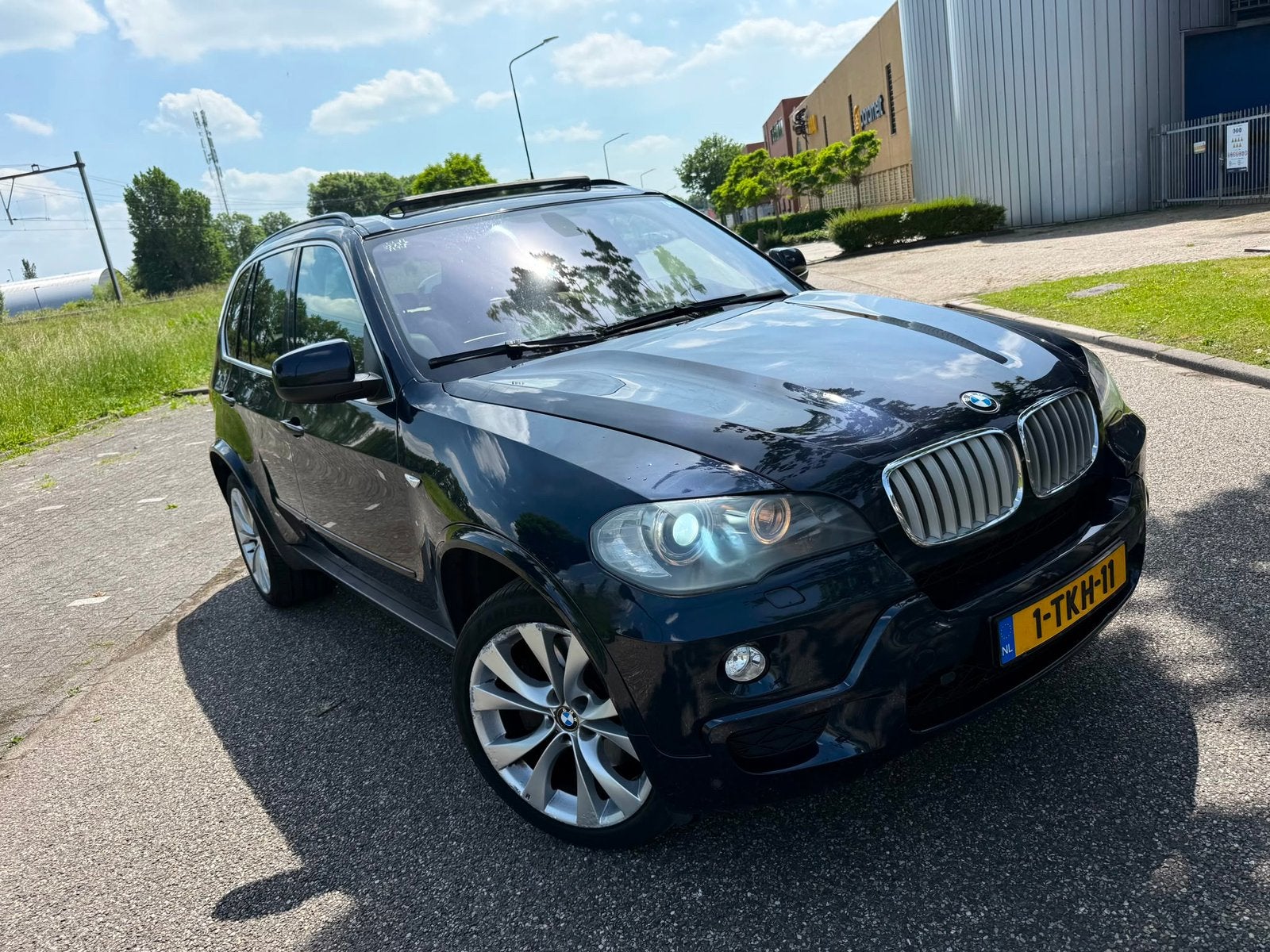 BMW X5 M , VOLKSWAGEN TIGUAN R *!SOLD!*, 4 cilinders, 1969 cc, Blauw, Leder