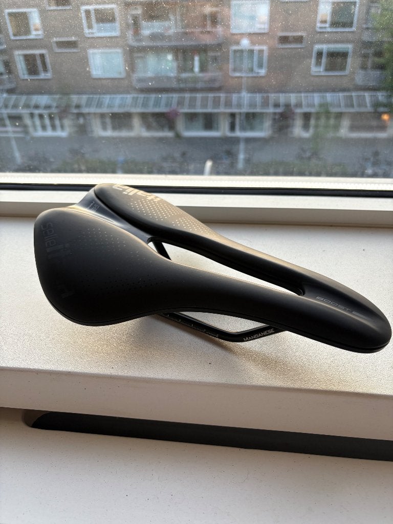 Nieuwe Selle Italia Novus Evo Boost Superflow L3 145mm, Fatbike, Overige materialen, Nieuw, Ophalen of Verzenden