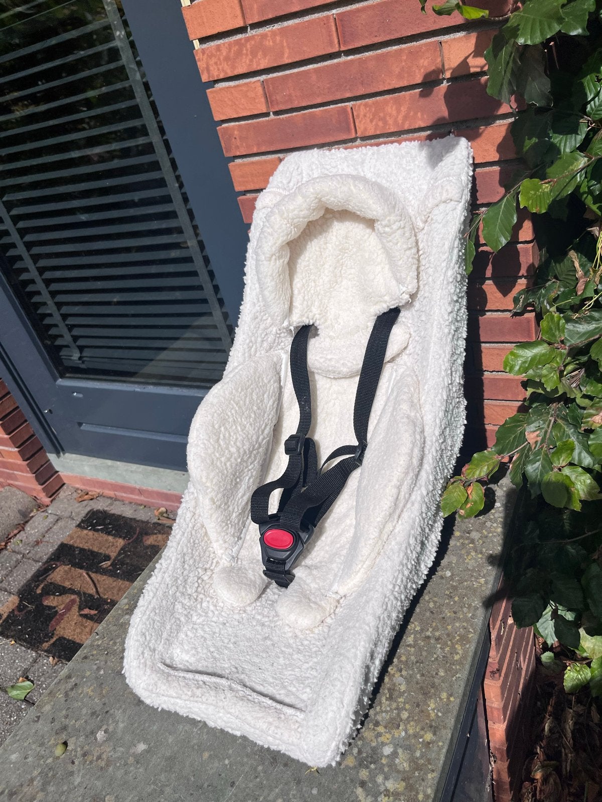Babyschaal voor bakfiets, Autogordel, Zijbescherming, Zo goed als nieuw, 0 t/m 13 kg