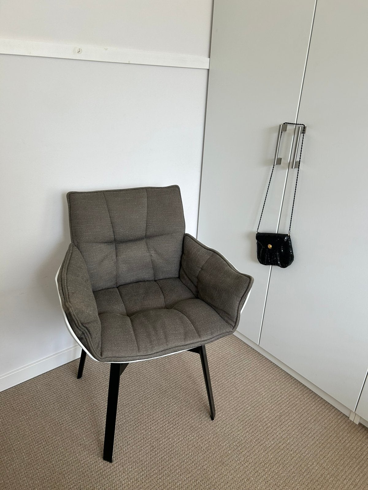 Set van 2 prachtige B&B Italia eetkamerstoelen., Huis en Inrichting, Ophalen, Kunststof, Twee, Design