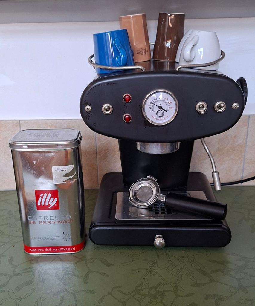 Espressomachine Francis Francis by Illy met bus Illy koffie, Gebruikt, Espresso apparaat, Gemalen koffie, Ophalen