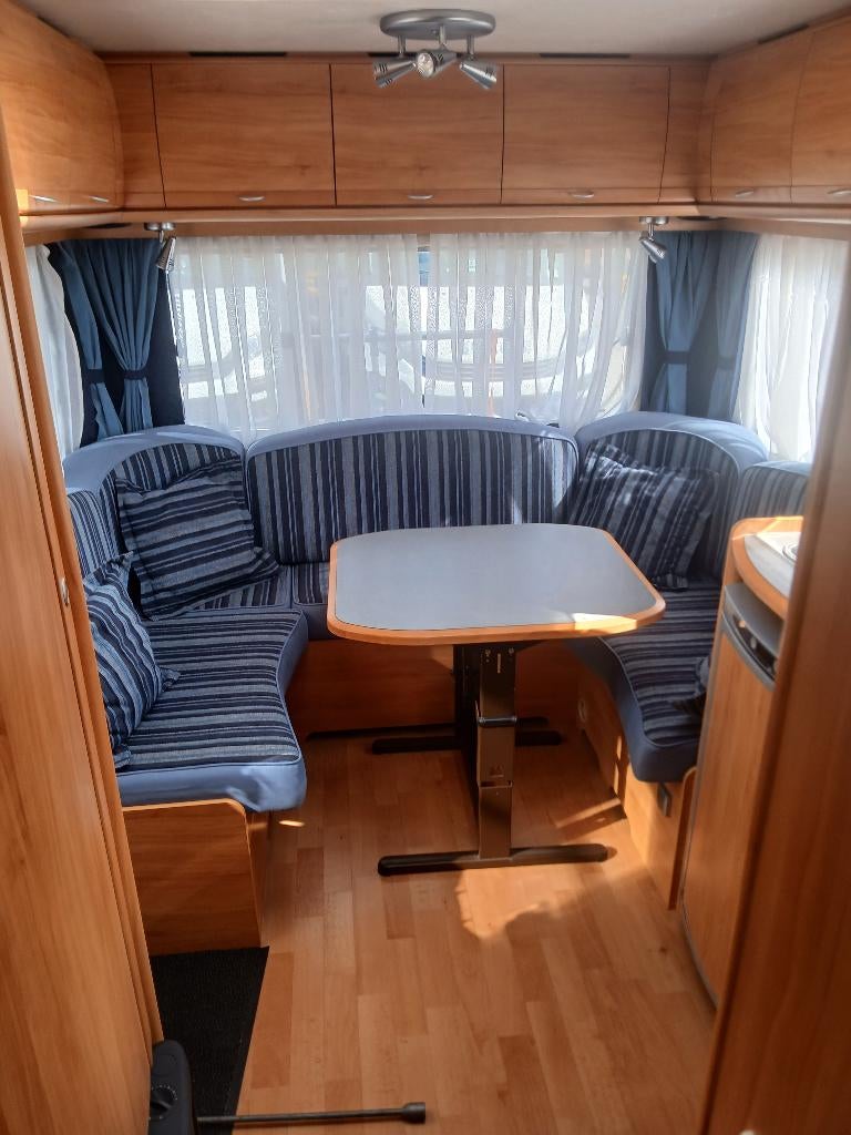 caravan Adria Adiva 462, Schokbreker, Rondzit, Particulier, Vast bed