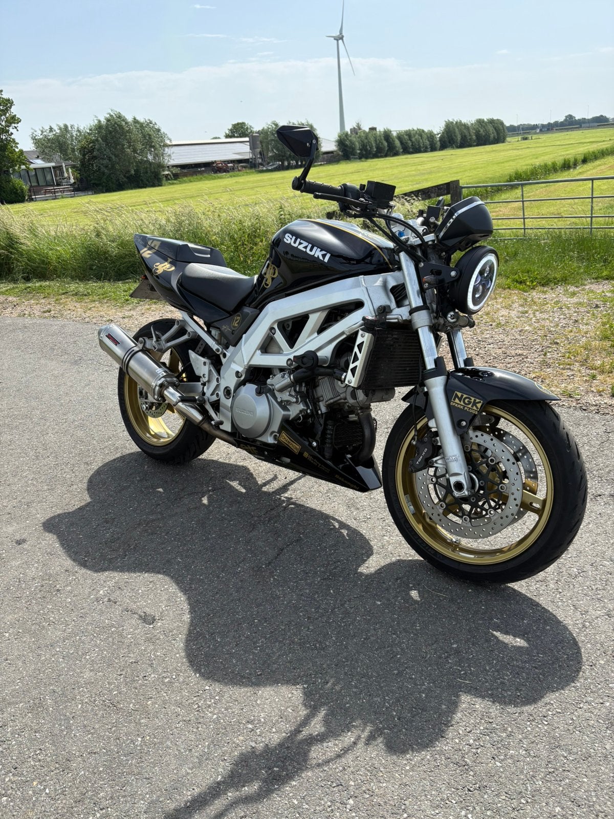Mooie goed onderhoude suzuki sv1000 unieke jps uitvoering, 2 cilinders, Motorrijbewijs A, Particulier, Handgeschakeld