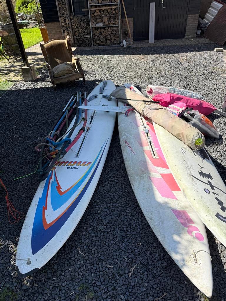 Windsurfplanken en accessoires - ter decoratie / opknapper, Watersport en Boten, Ophalen, Gebruikt, 300 cm of meer, Met vin(nen)