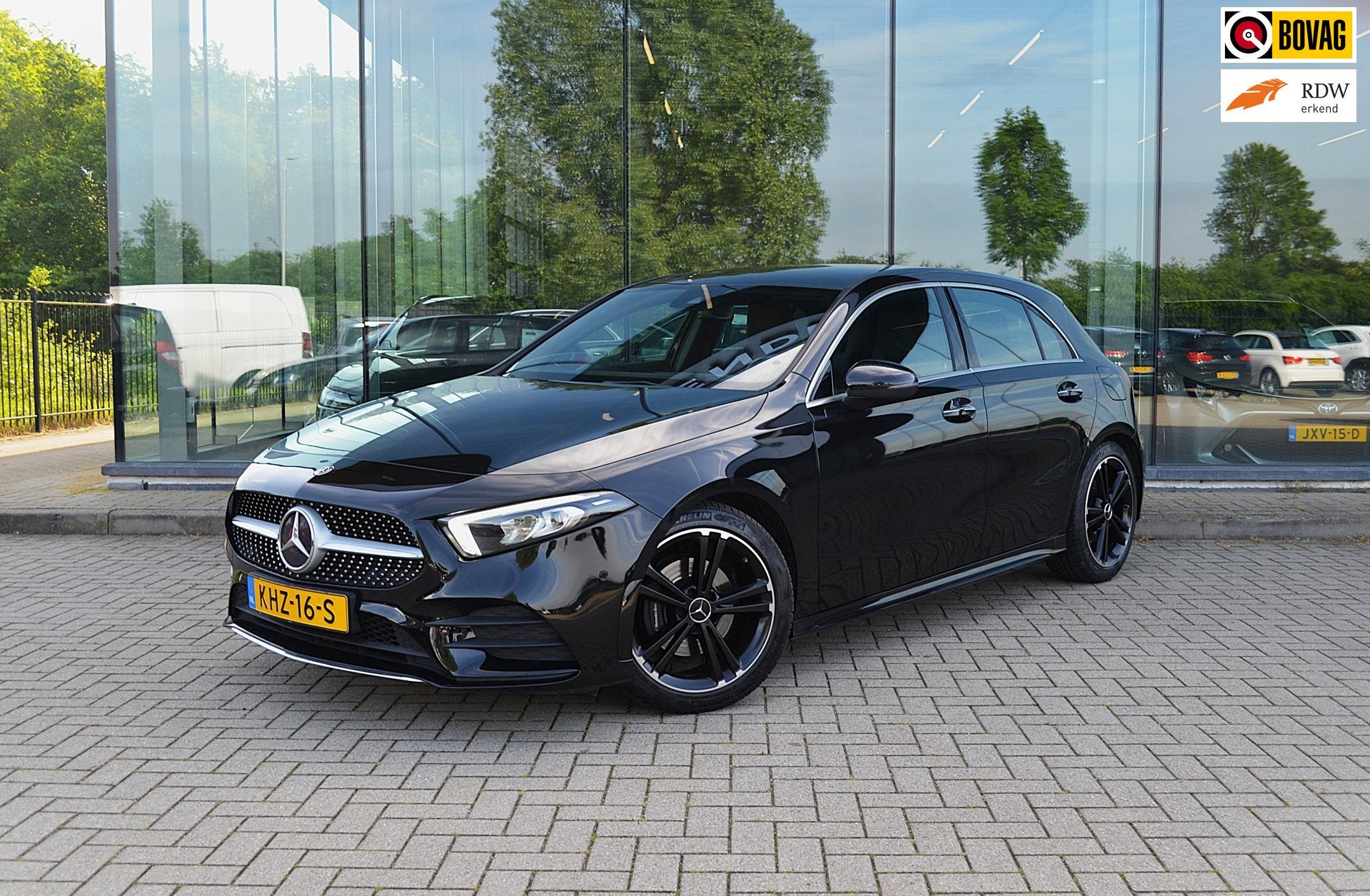 Mercedes-Benz A-klasse 200 AMG | Camera |Carplay | Navi, Auto's, Gebruikt, 4 cilinders, Bedrijf, 19 km/l