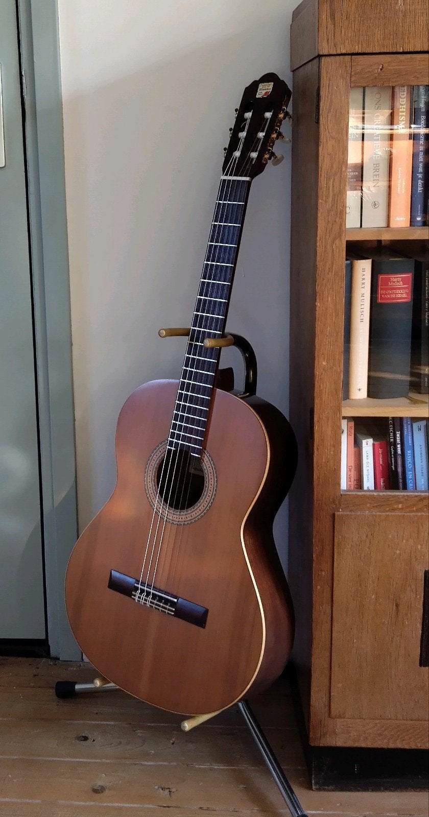 Spaanse gitaar, solid top van Alhambra, ceder., Muziek en Instrumenten, Ophalen of Verzenden, Gebruikt, Klassieke of Spaanse gitaar