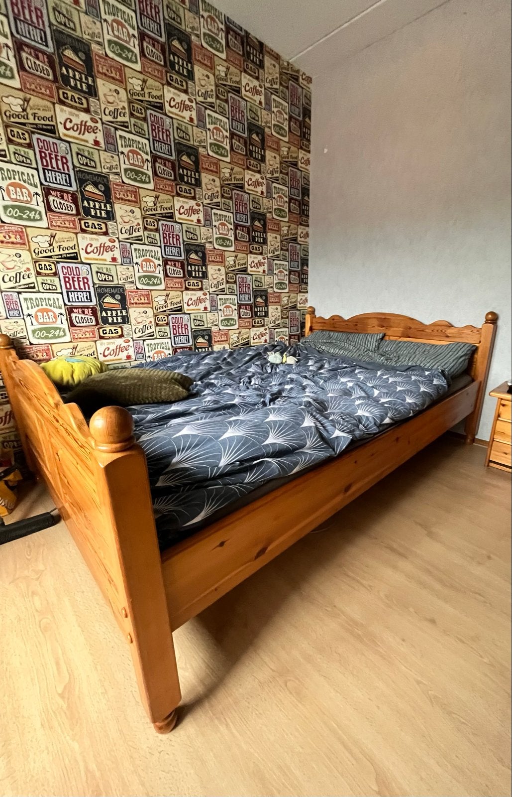 Houten tweepersoonsbed met lattenbodem, Ophalen, Gebruikt, Bruin, Tweepersoons
