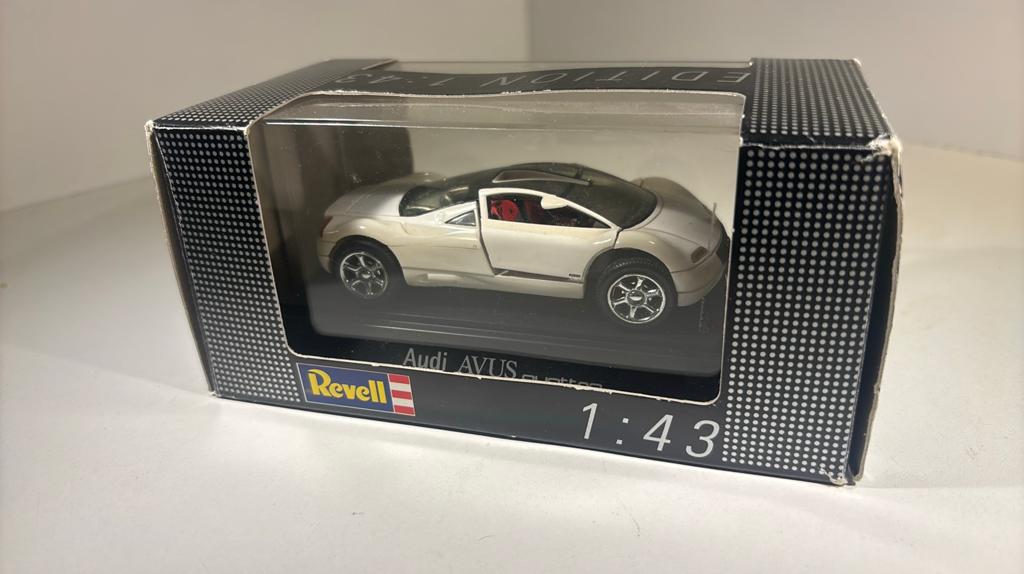 Audi avus quattro revell 1.43, Auto, Ophalen of Verzenden, A, A