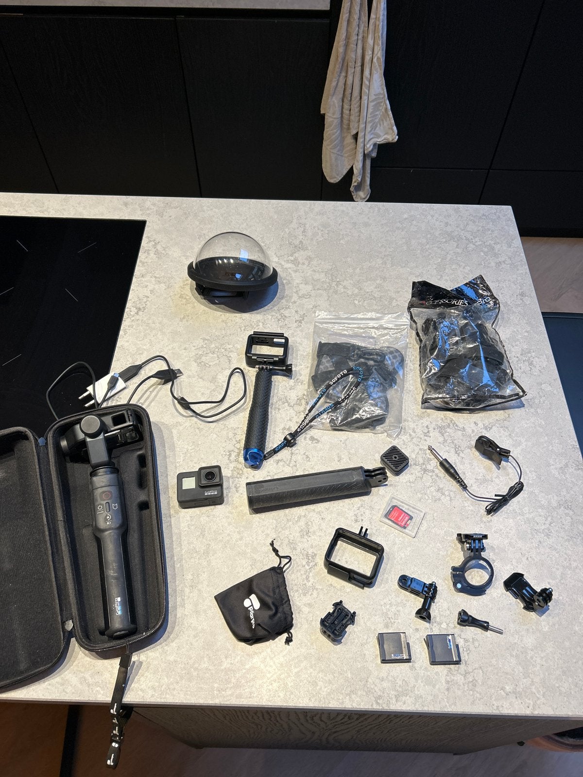 GoPro Hero 7 Black met uitgebreid accessoirepakket, Ophalen, Geheugenkaart, Overige typen, Zo goed als nieuw