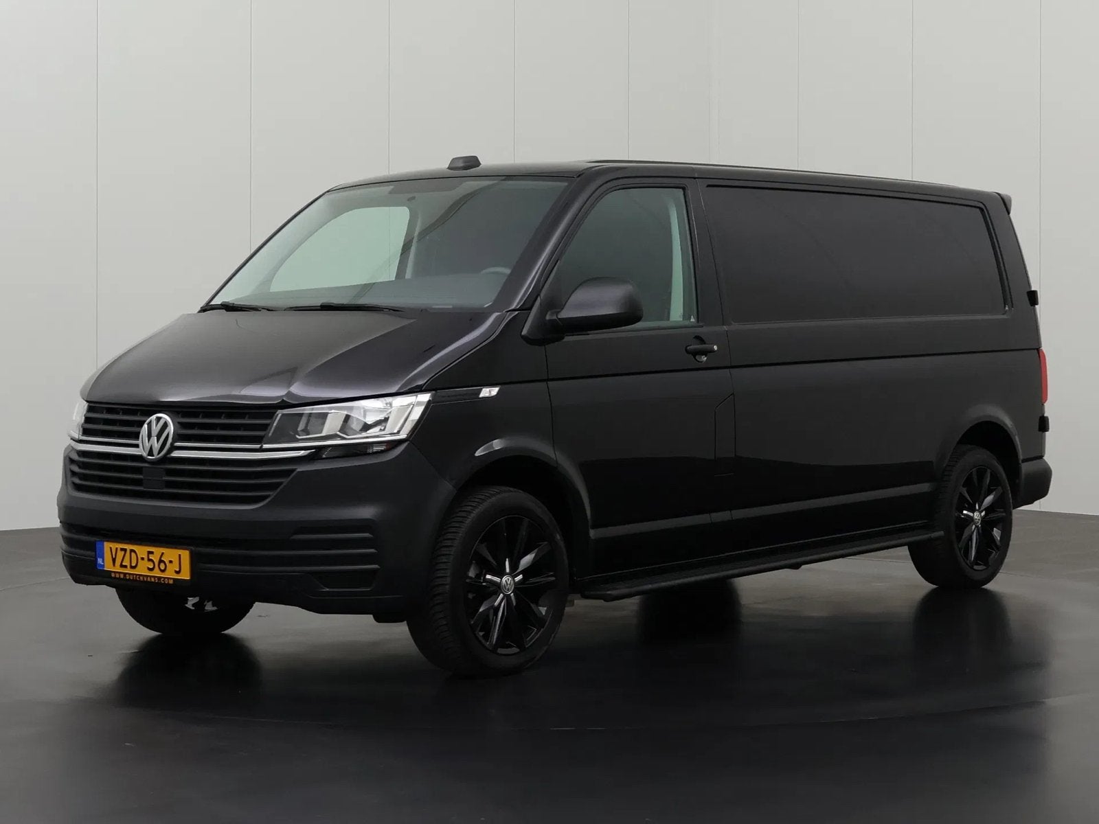 Volkswagen Transporter GB 2.0 TDI 110pk L2h1 340/2800 2024, Voorwielaandrijving, 4 cilinders, Volkswagen, Zwart