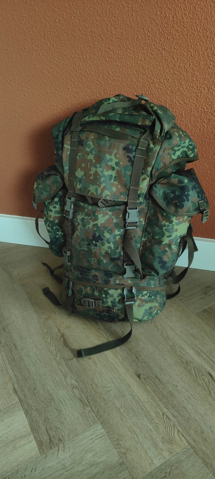 Duitse leger rugzak - Flecktarn camouflage, Sieraden, Tassen en Uiterlijk, Tassen | Rugtassen, Ophalen of Verzenden