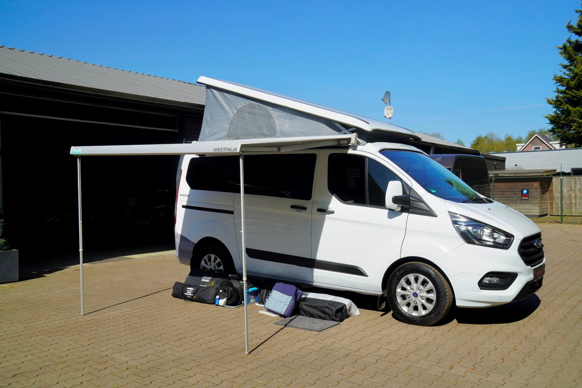 Ford Transit 2.0 TDCI AUT |NUGGET WESTFALIA | 1e EIGENAAR| H, Automaat, Buscamper of Camperbus, Tinnegieter 18 9502 EX Stadskanaal
9502EX  Stadskanaal, NL