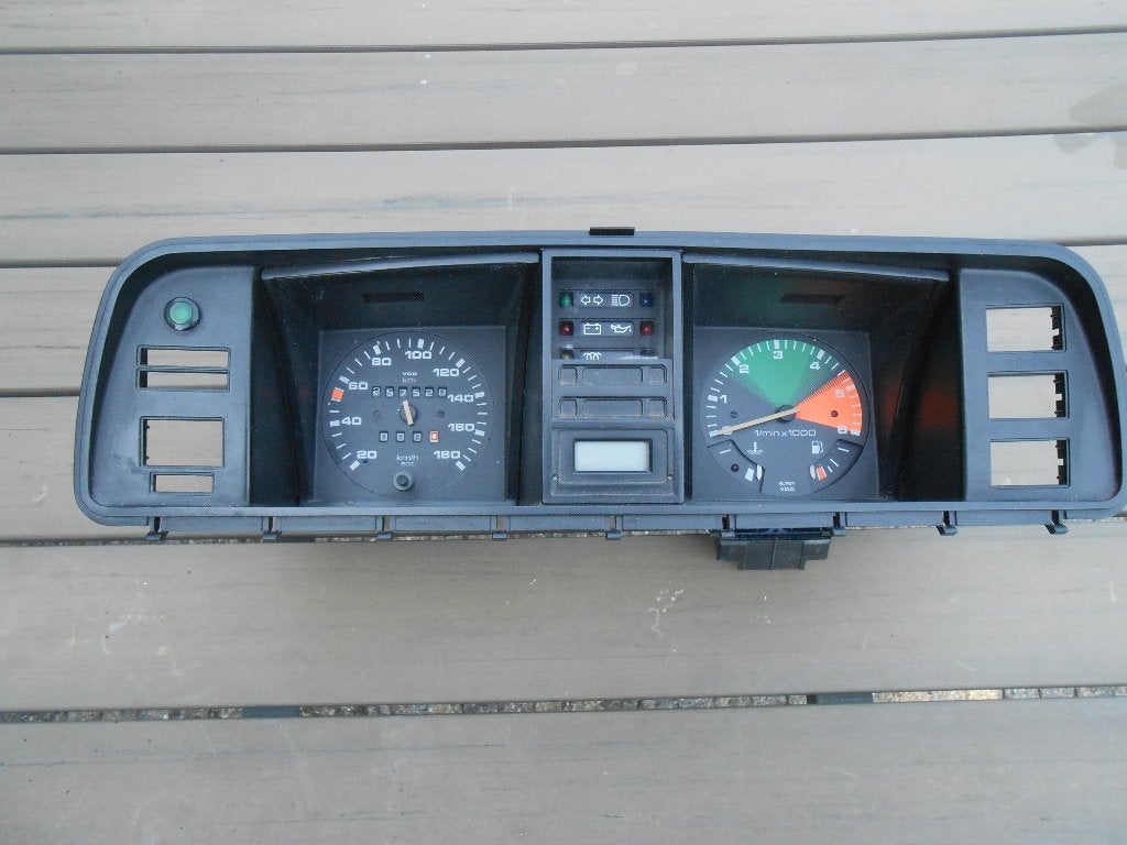 vw volkswagen T3 DASHBOARD toerenteller digi klokje, Ophalen of Verzenden, Gebruikt, Volkswagen