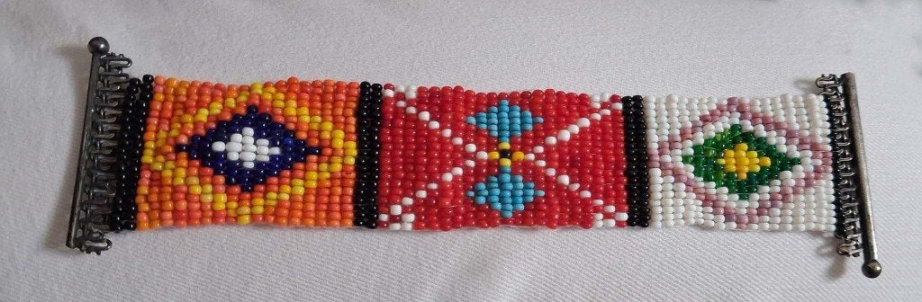 ARMBAND van geweven kraaltjes, Ophalen of Verzenden, Zo goed als nieuw, Zilver, Overige materialen