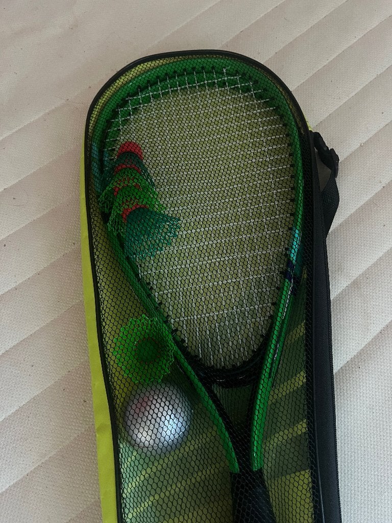 Badminton set voor kinderen - 1x gebruikt, Sport en Fitness, Overige merken, L00, Ophalen of Verzenden, Zo goed als nieuw