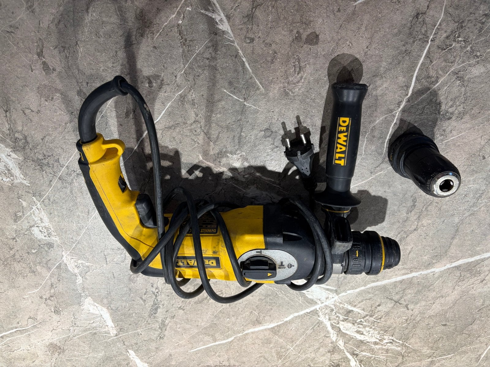 DeWalt D25124 Boorhamer izgst, Boor- en/of Breekhamer, Ophalen of Verzenden, Klopboormechanisme, Gebruikt