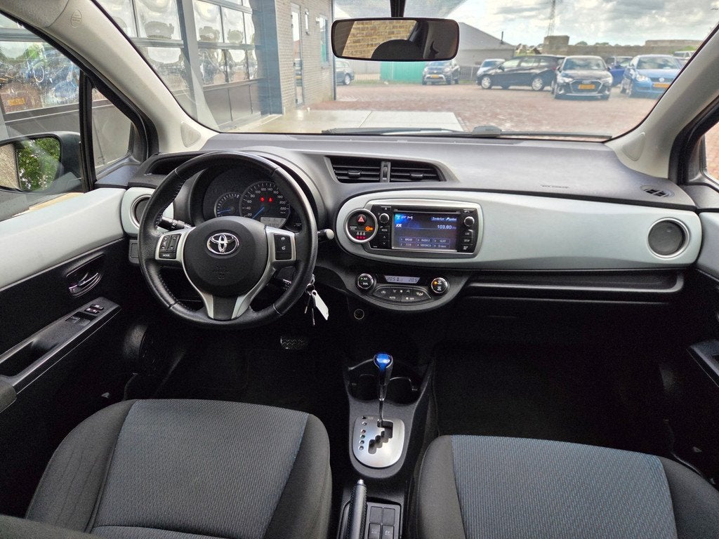 Toyota Yaris 1.5 Full Hybrid Aspiration | Automaat, Euro 5, 1497 cc, Gebruikt, 49 €/maand