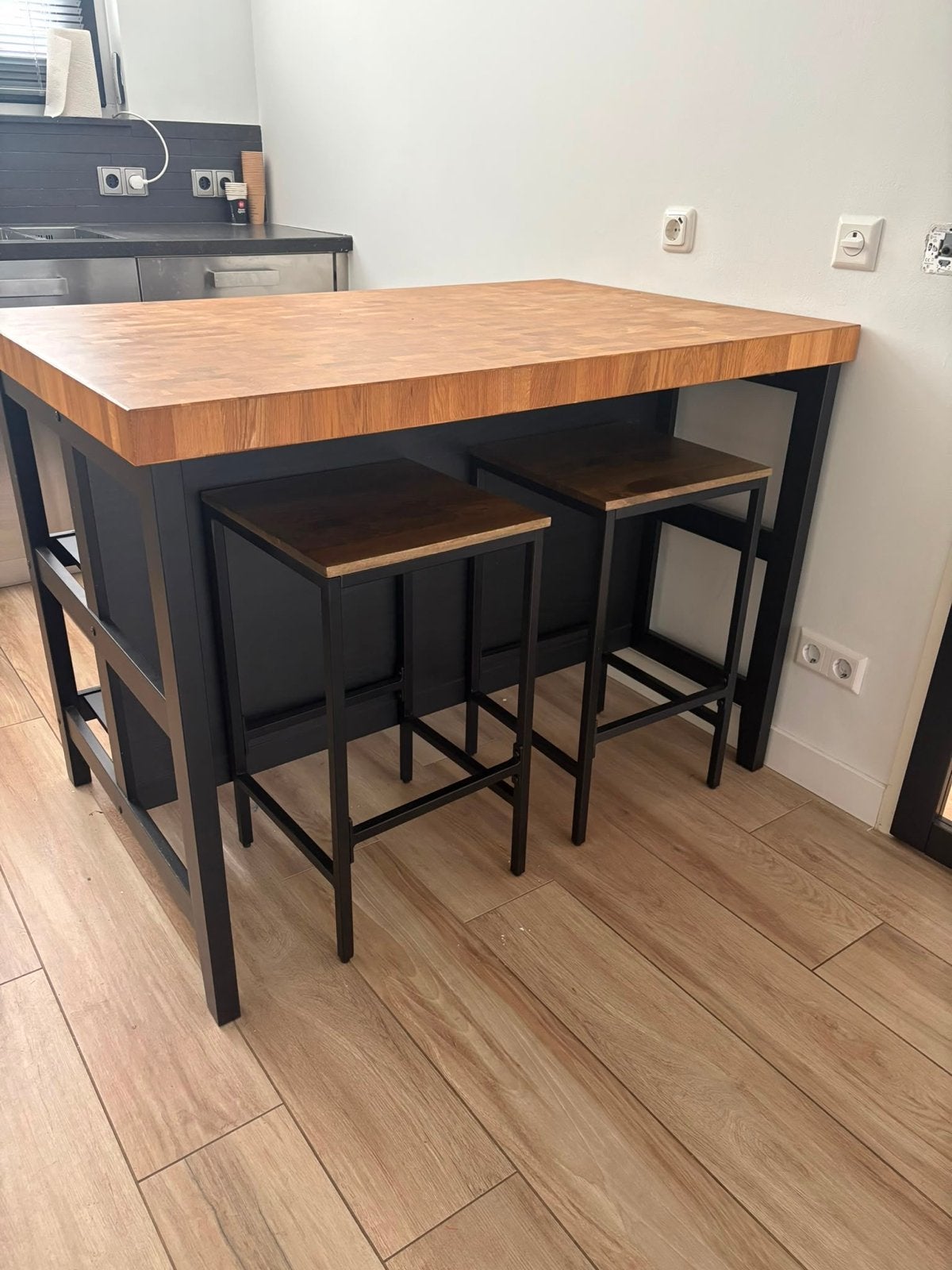 IKEA Vadholma barmeubel met 2 barkrukken, Ophalen, Gebruikt, Inclusief barstoelen