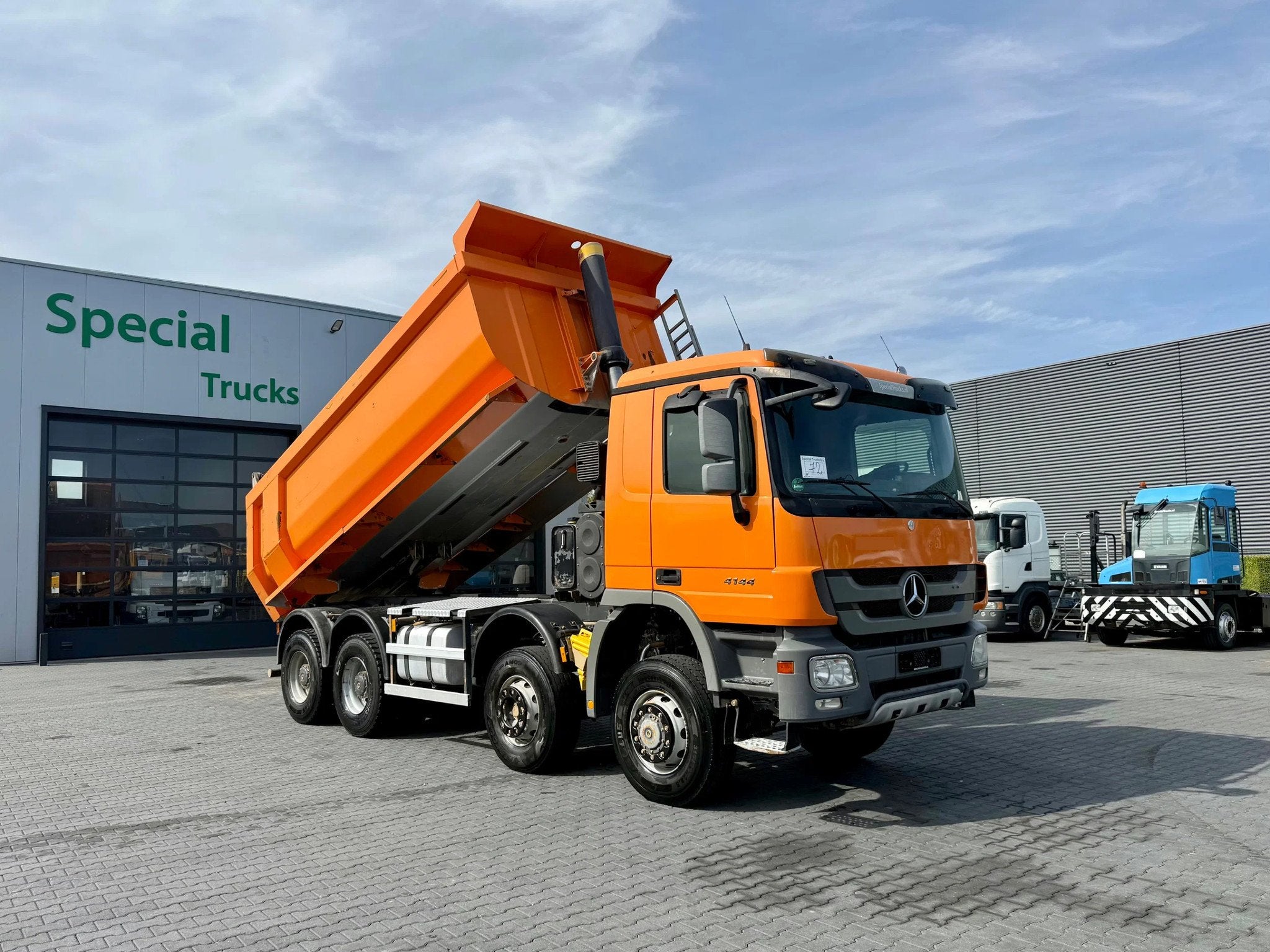 Mercedes-Benz Actros 4144 K 8x6 / Dumper / Euro 5 / EPS / Bl, Auto's, Vrachtwagens, Euro 5, 435 pk, Mercedes-Benz, Bedrijf