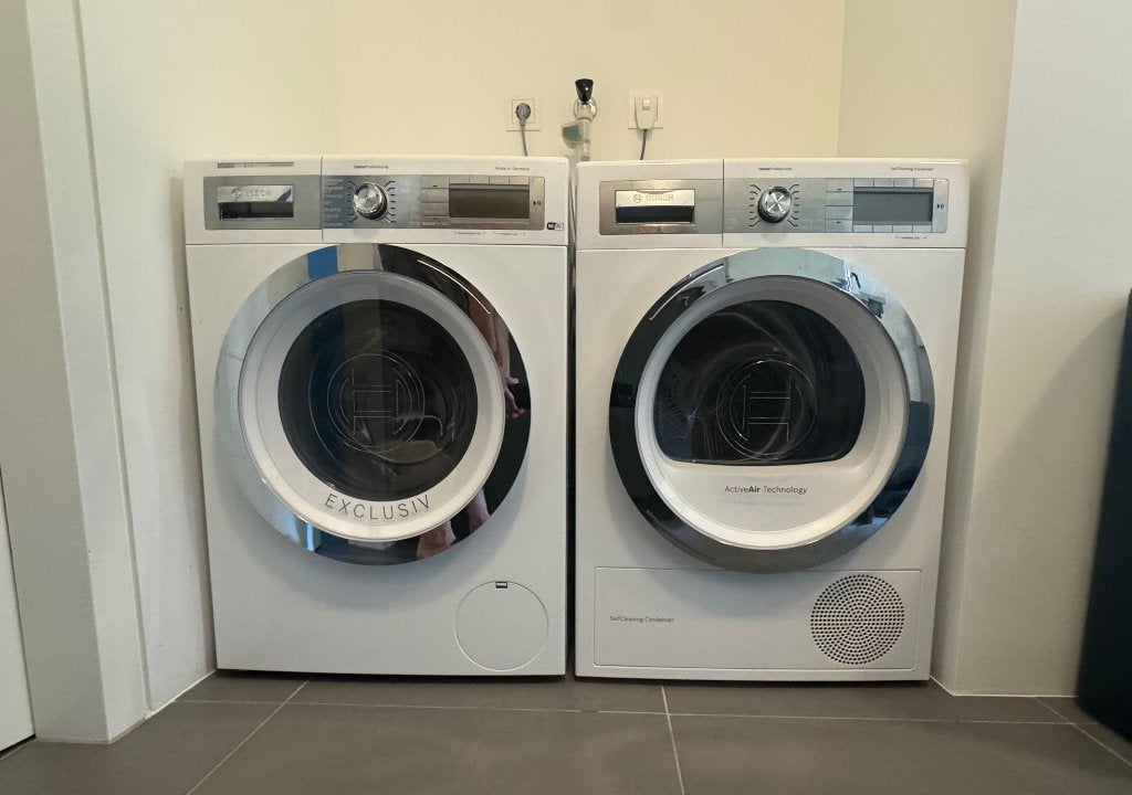 Bosch Wasmachine WAYH2892NL met een Droger WTY88783NL, Ophalen, 8 tot 10 kg, Zo goed als nieuw, Voorlader