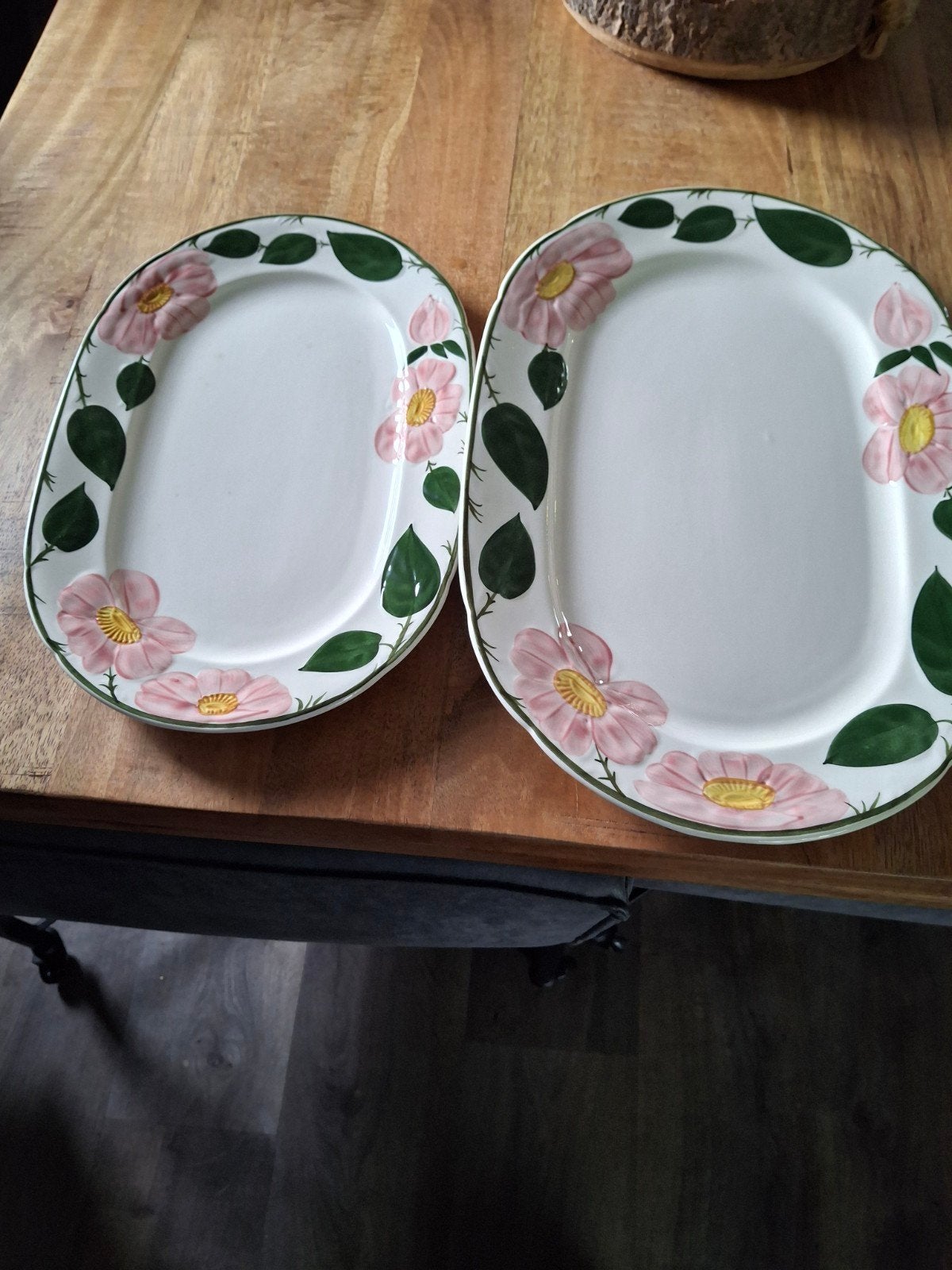 Villeroy & Boch Wild Rose Schalen - Set van 2, Huis en Inrichting, Porselein of Keramiek, Schaal, Ophalen of Verzenden, Zo goed als nieuw
