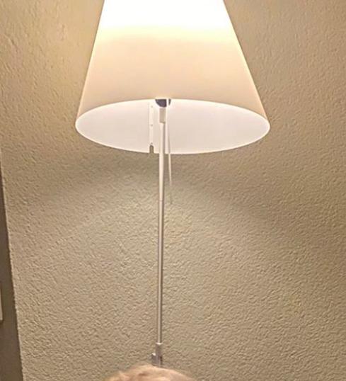 Luceplan Costanzina wandlamp witte kap, alu poot, Costanza, Ophalen of Verzenden, Gebruikt, Metaal, Design klassieker