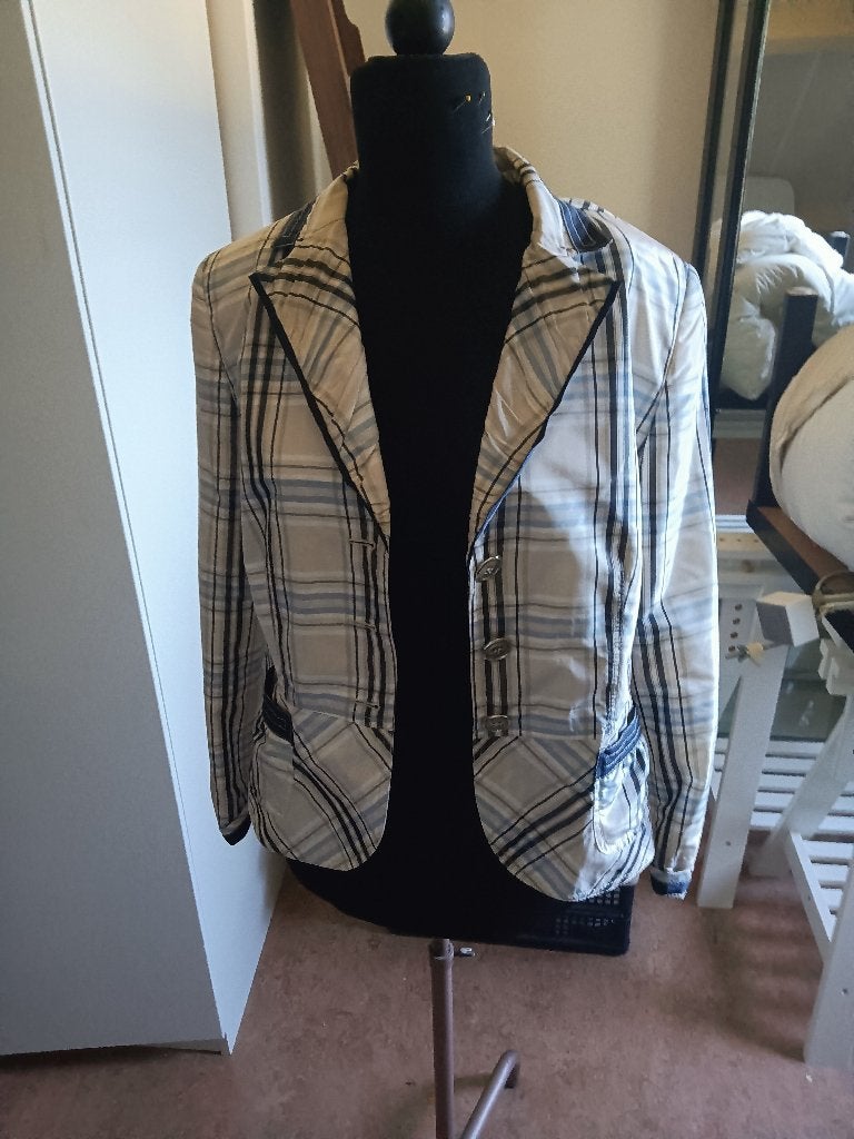 Dames jasje/colbert, Kleding | Dames, Jasjes, Kostuums en Pakken, Maat 38/40 (M), Overige kleuren, Ophalen of Verzenden, Zo goed als nieuw
