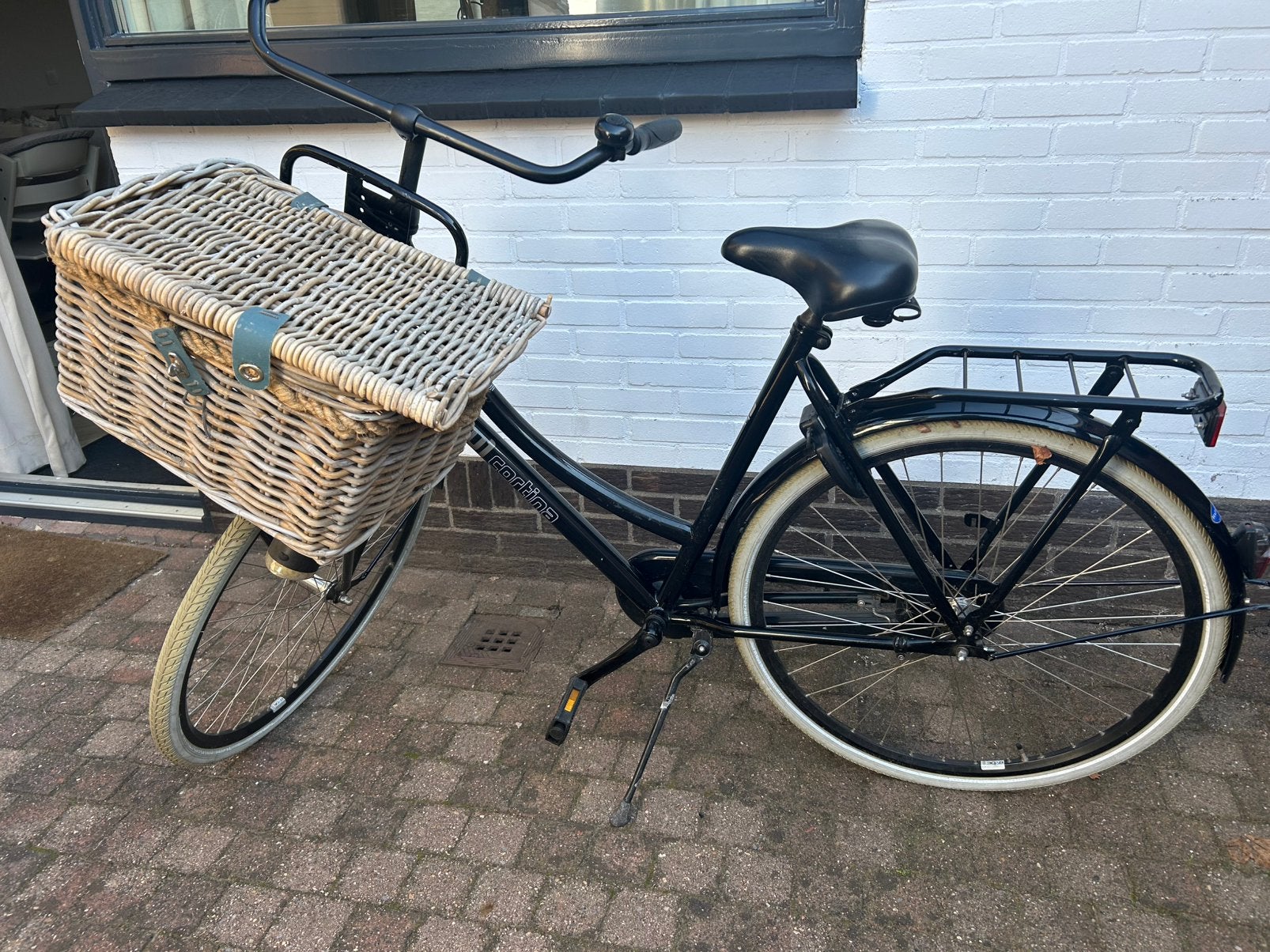 Cortina fiets incl mand, Ophalen, Gebruikt, Terugtraprem