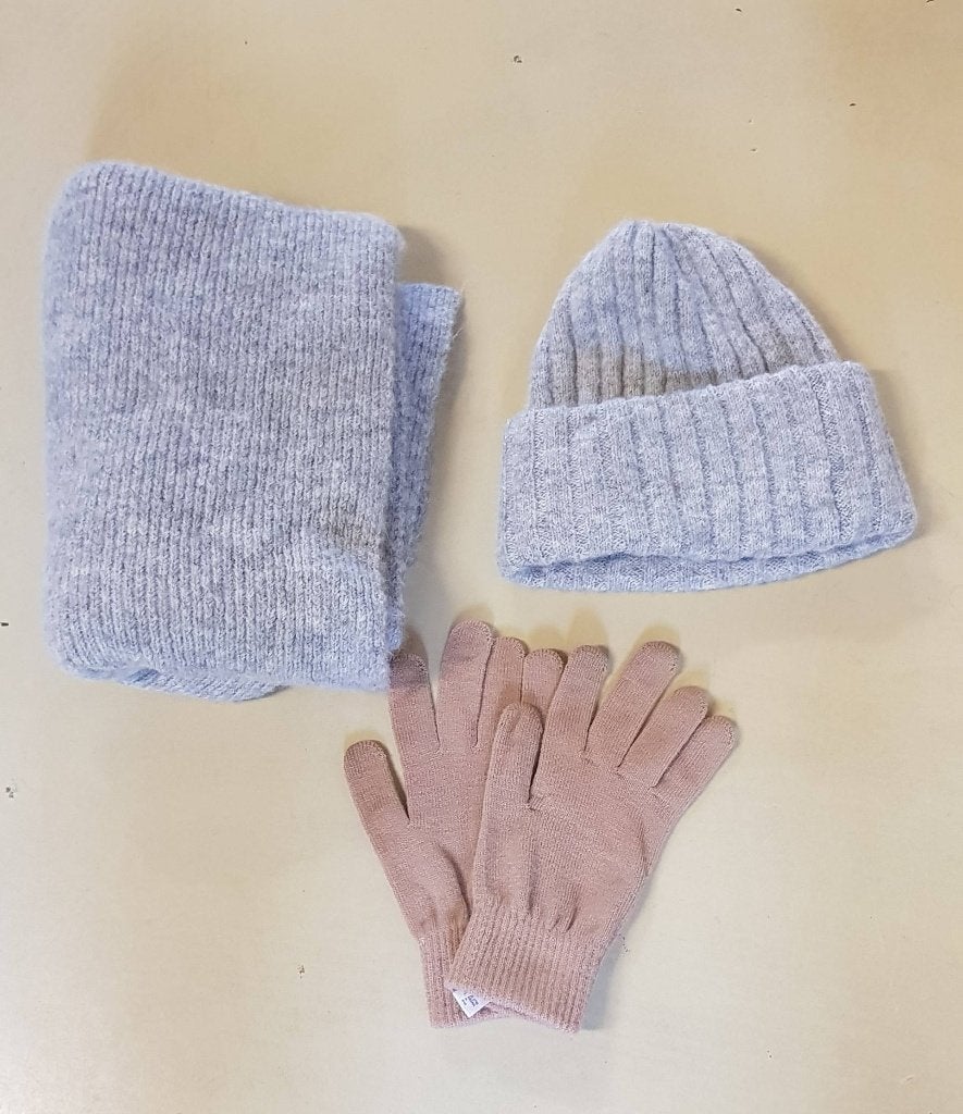 Luxe sjaal, muts en handschoen samen te koop, Kleding | Heren, Mutsen, Sjaals en Handschoenen, Ophalen of Verzenden, Nieuw, Overige maten