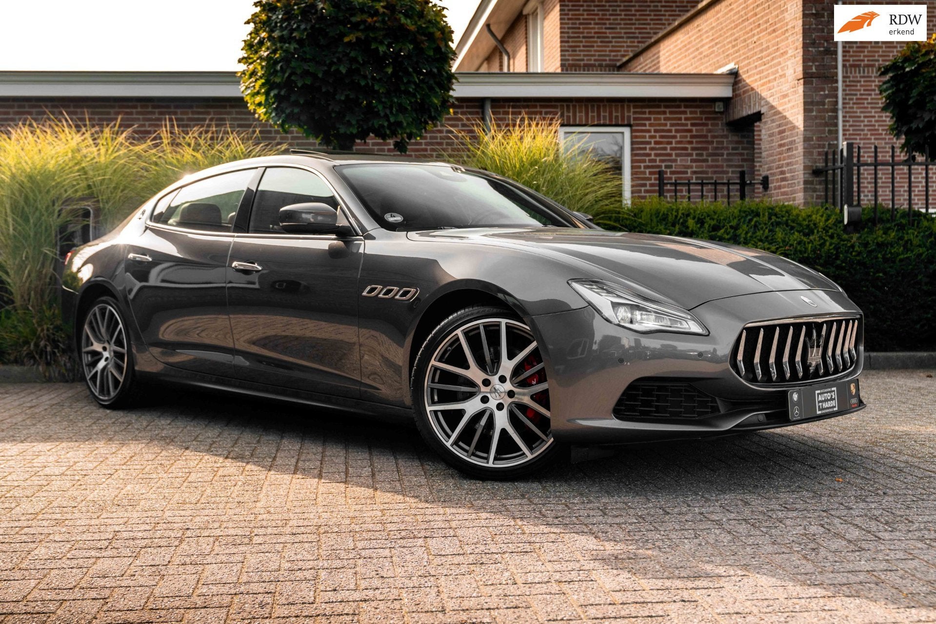 Maserati Quattroporte 3.0 V6 TwinTurbo S 430 PK Adaptive Sch, Auto's, Automaat, Dealer onderhouden, Gebruikt, 1760 kg