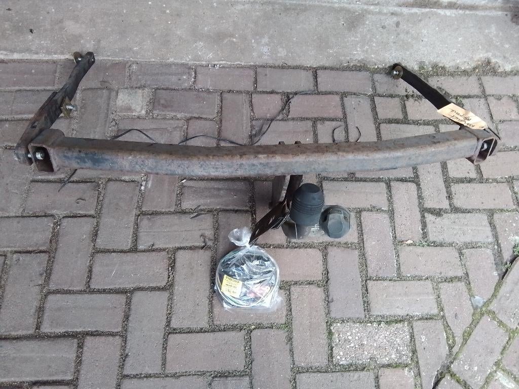 trekhaak gebr  renault megane hb  met mooie  kontje  02-08, Ophalen of Verzenden, Gebruikt, Renault
