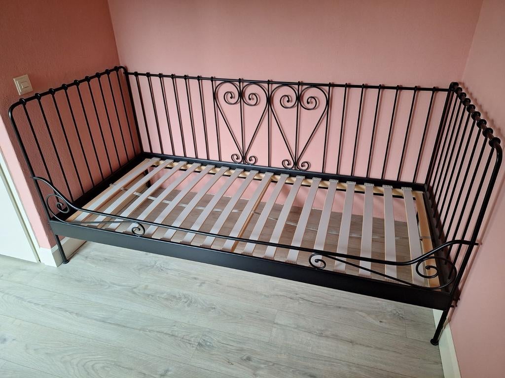 Mooi tienerbed, Kinderen en Baby's, Kinderkamer | Bedden, Ophalen, 85 tot 100 cm, Zo goed als nieuw, Lattenbodem