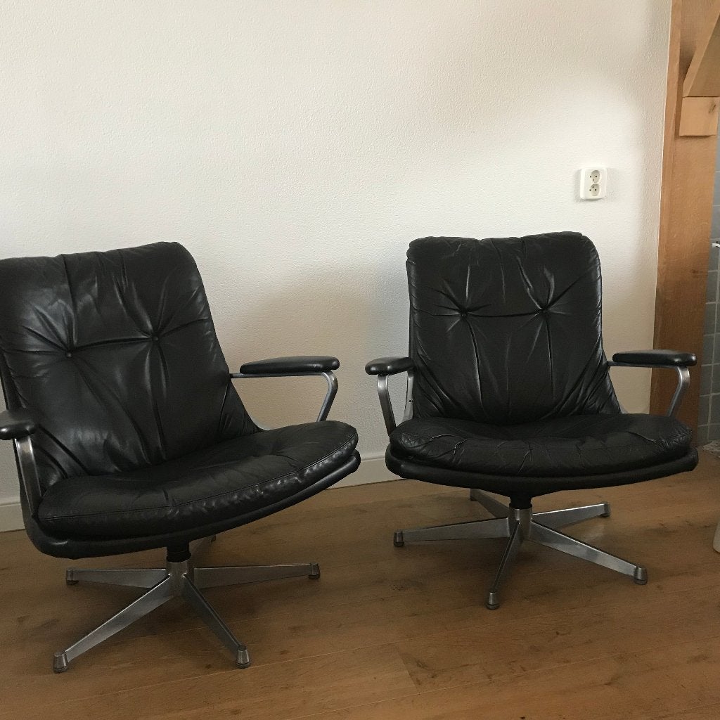 2 Strassle Gentilina fauteuil Andre Vandenbeuck, Huis en Inrichting, Fauteuils, Leer, Ophalen of Verzenden, Nvt, Nvt