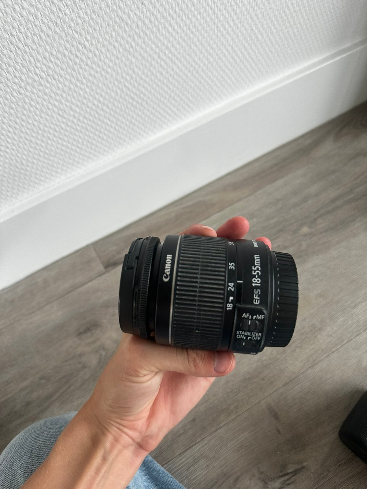 Foto 5 van Canon Eos 1300D/ lens EF-S 18-55 IS II