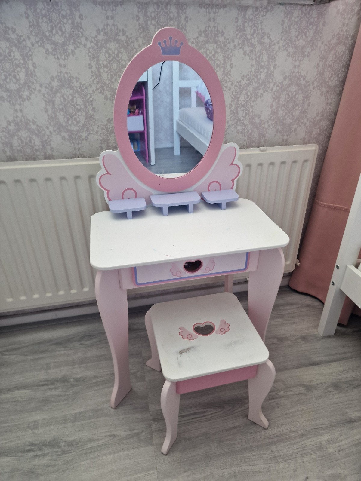 Kinder kaptafel met spiegel en krukje – roze/wit, Ophalen, Gebruikt, Commode