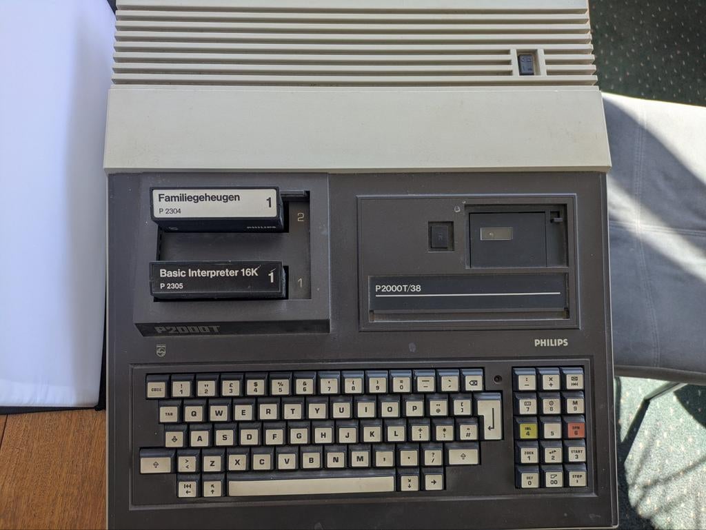 Philips P2000T/38 Homecomputer - Niet getest, met toebehoren, Computers en Software, Vintage Computers, Ophalen, Philips