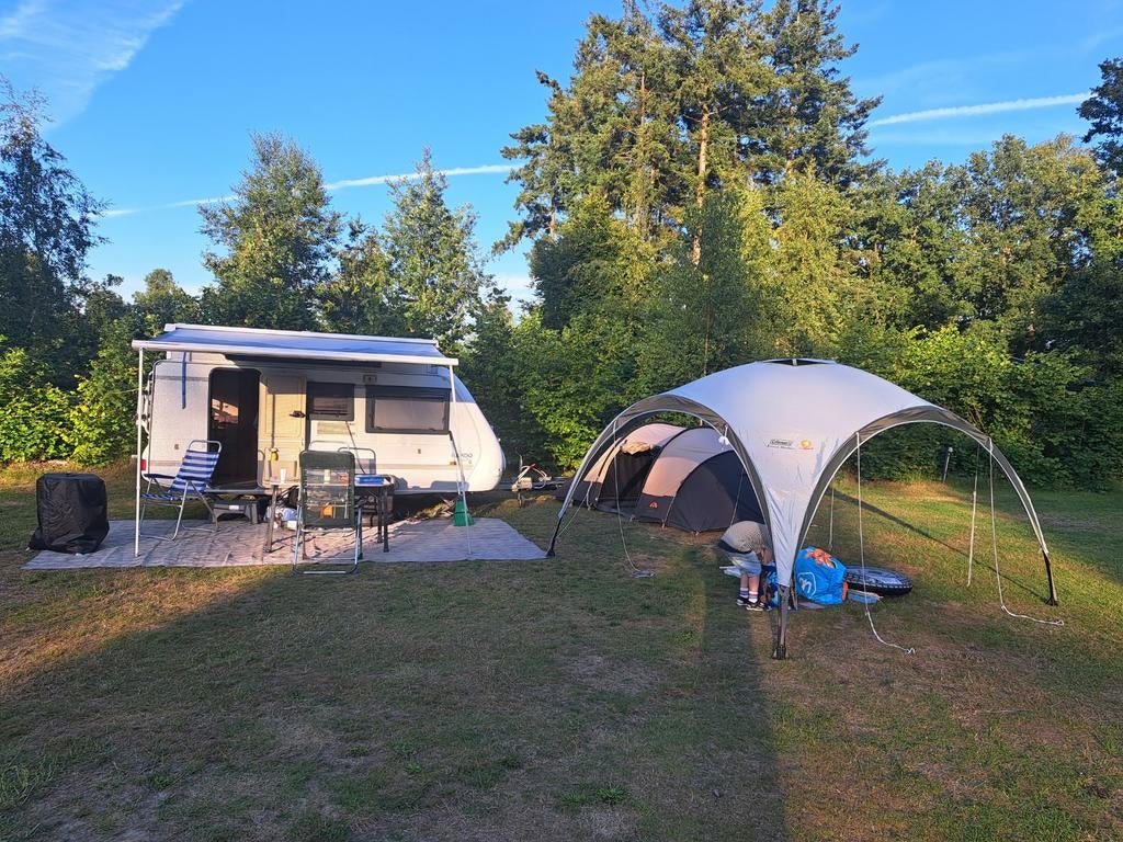 Compacte en complete Rapido Club 39t caravan, Standaardzit, Luifel, Tot en met 2, 500 - 750 kg
