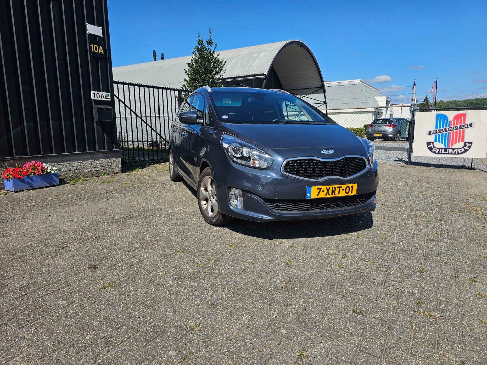 Kia Carens 1.6 GDI 2015 Blauw Auto loopt op 3 cylinder!!!, Auto's, Voorwielaandrijving, Electronic Stability Program (ESP), 1591 cc