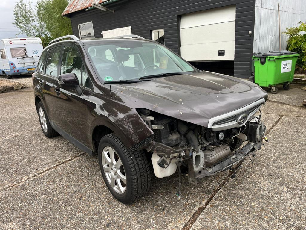 Subura Forester 2.0D, Ophalen, Overige kleuren, SUV of Terreinwagen, 1999 cc