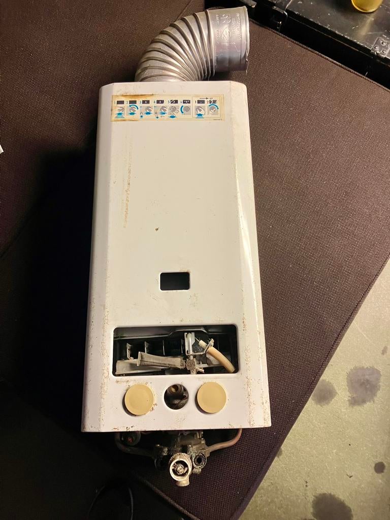 🔥 Geiser op butaangas – ideaal voor offgrid gebruik, Doe-het-zelf en Verbouw, Geisers en Boilers, Gebruikt, Geiser, Propaan of Butaan