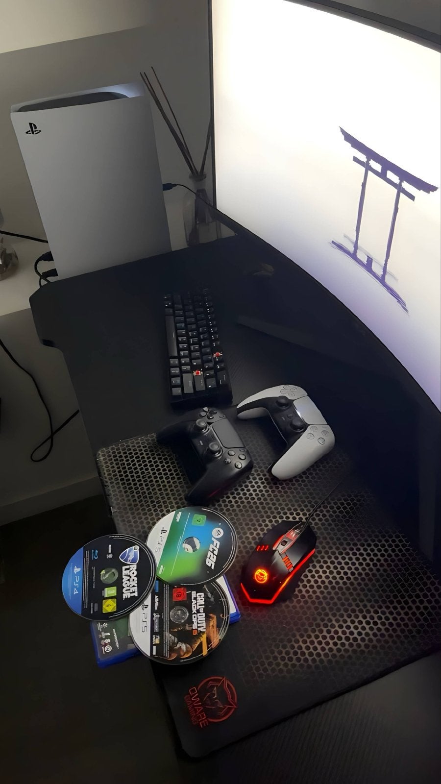 PS5 met monitor, KBM, 3 games en 1 defecte controller, Ophalen of Verzenden, Gebruikt