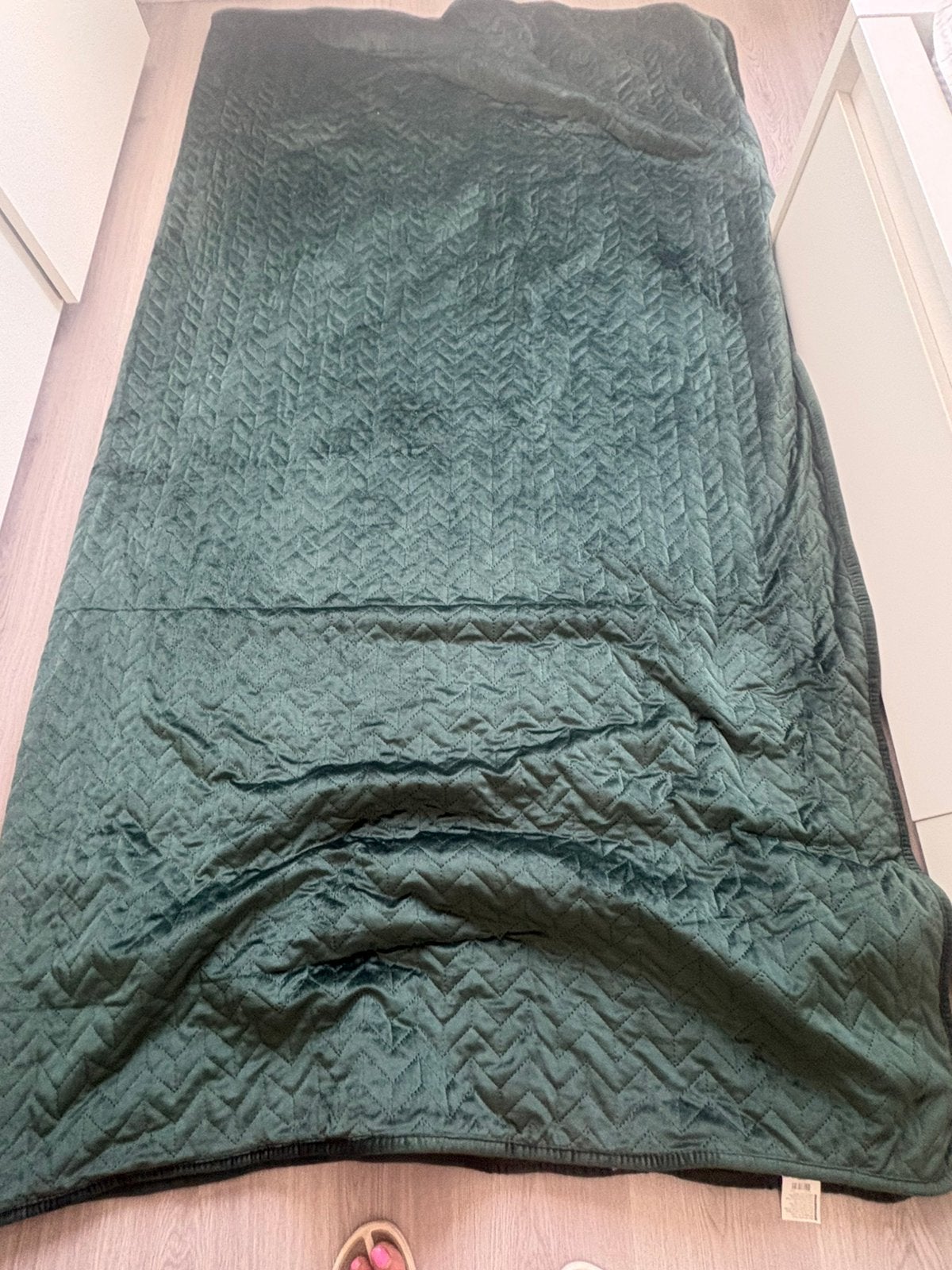 Bedsprei, Ophalen, Nieuw