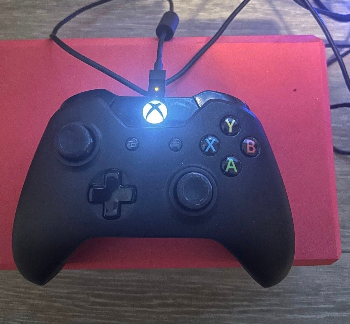 Xbox One Controller - Zwart, bedrade/draadloze optie, Spelcomputers en Games, Ophalen of Verzenden, Gebruikt, Controller, Xbox One
