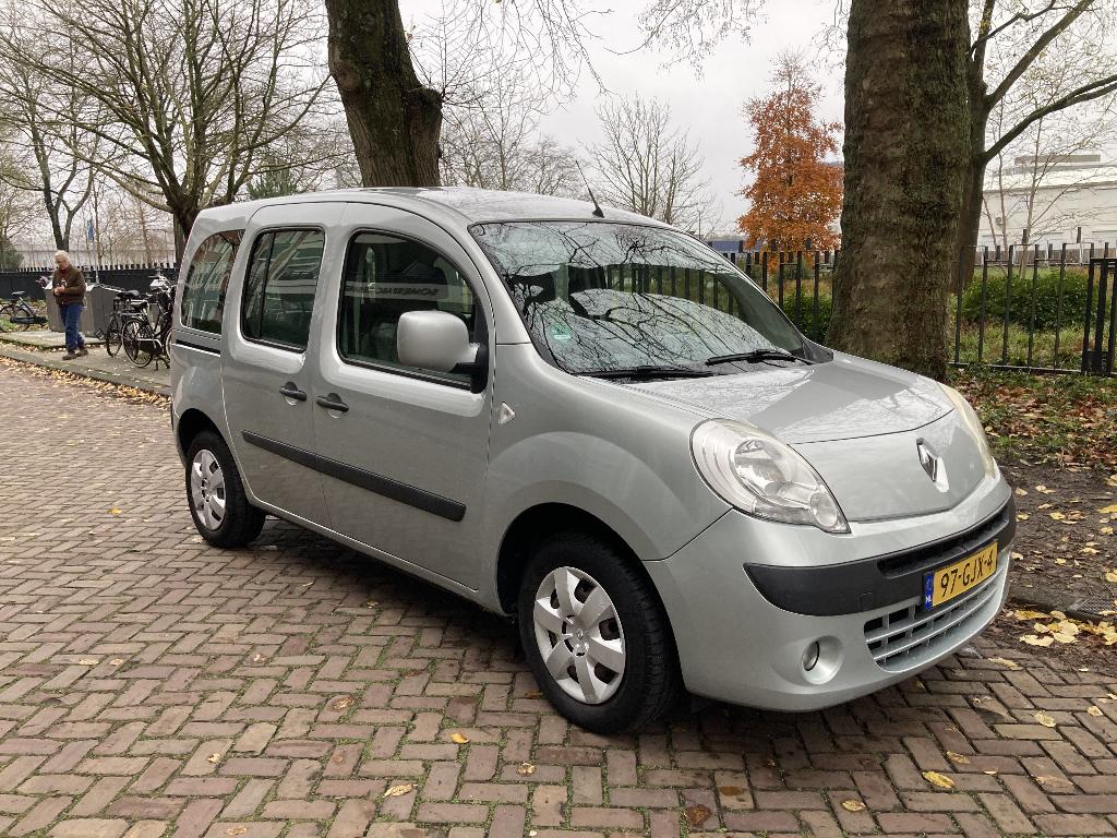 Renault Kangoo 1.6 16V 78KW Family 2008 Grijs, Auto's, 4 cilinders, 75 €/maand, Handgeschakeld, Particulier