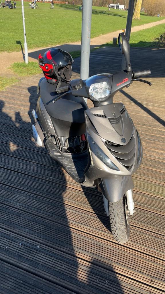 Zip 2t 70cc, Fietsen en Brommers, Scooters | Piaggio, Ophalen, Zo goed als nieuw, Tweetakt, Zip
