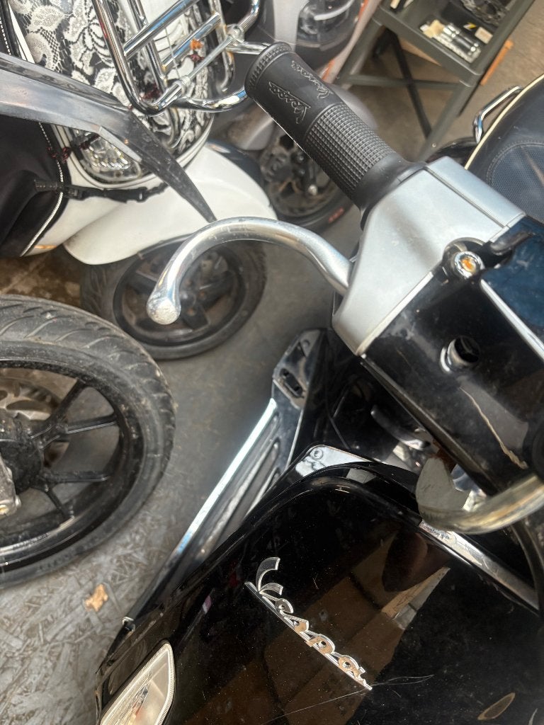 Vespa-sprint -2017-Schade-zwart-kickstart, Ophalen, Gebruikt, Overige modellen, Benzine