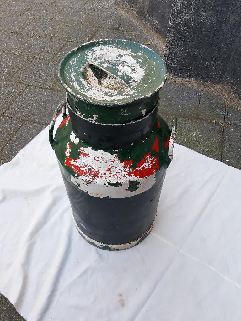 Oude aluminium melkbus, deukvrij, eenvoudig over te schilder, Ophalen, Gebruikt
