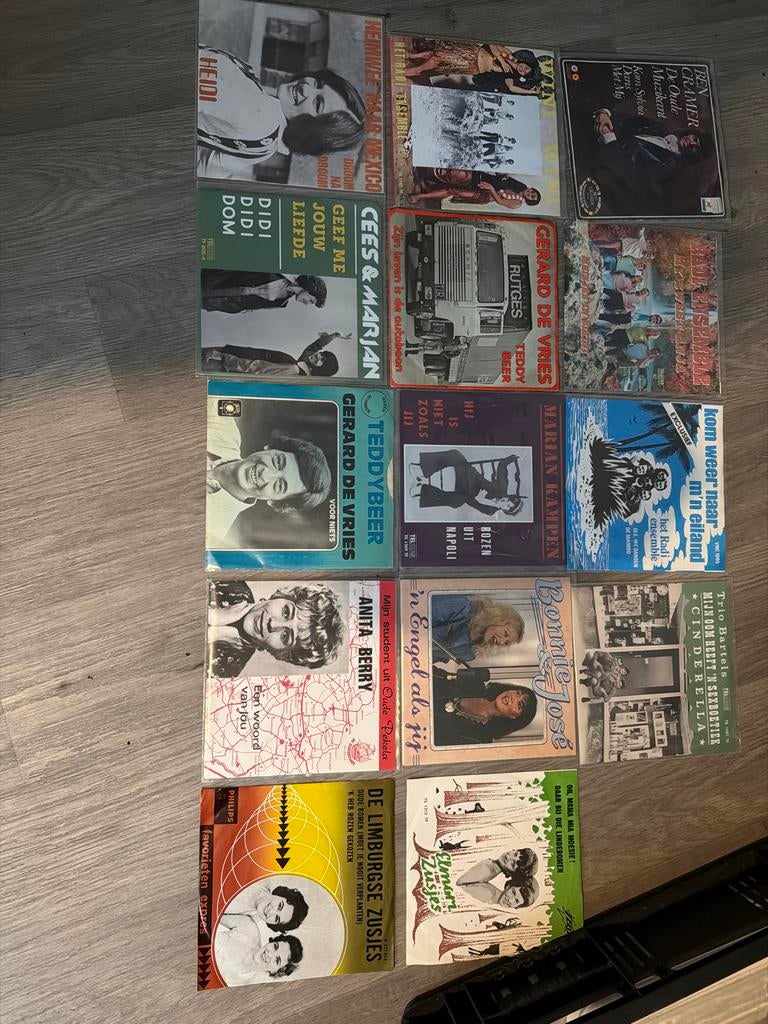 Partij van 14 Nederlandse singles uit de jaren '60 en '70, Ophalen of Verzenden, Nederland