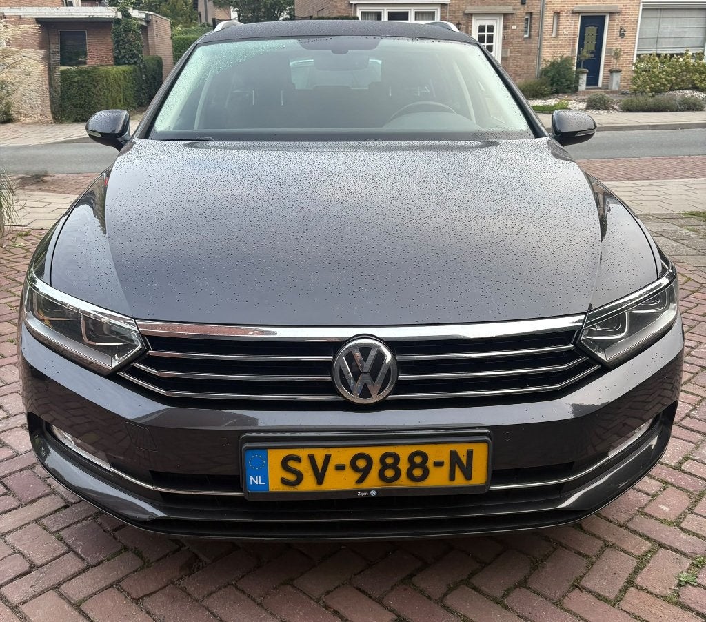 Volkswagen Passat 1.6 TDI 88KW BMT Variant DSG 2018 Grijs, Auto's, Stof, Euro 6, 4 cilinders, Origineel Nederlands