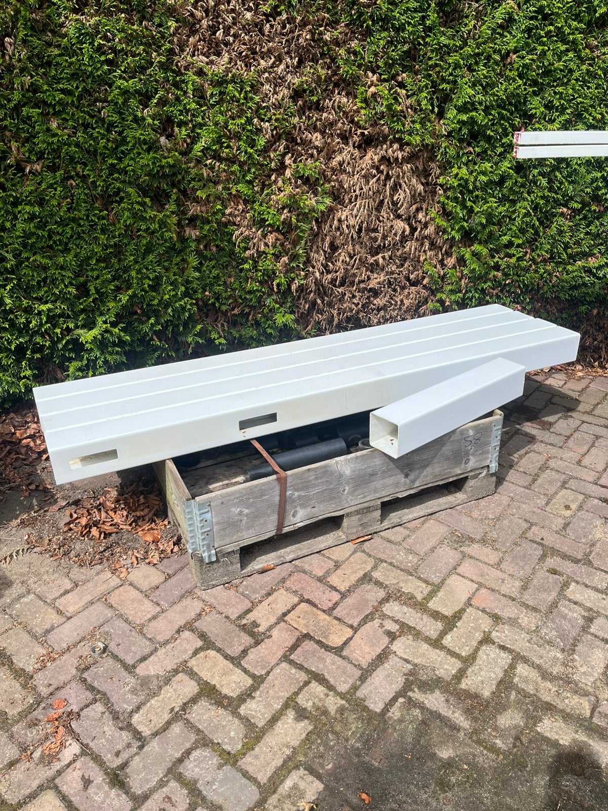 Paardenbak 40 x 20 meter wit Kunststof omheining, Toebehoren